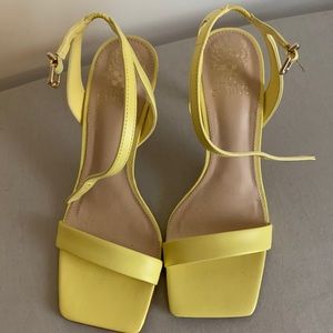 Yellow Vince Camuto heel size 8 1/2 inches
